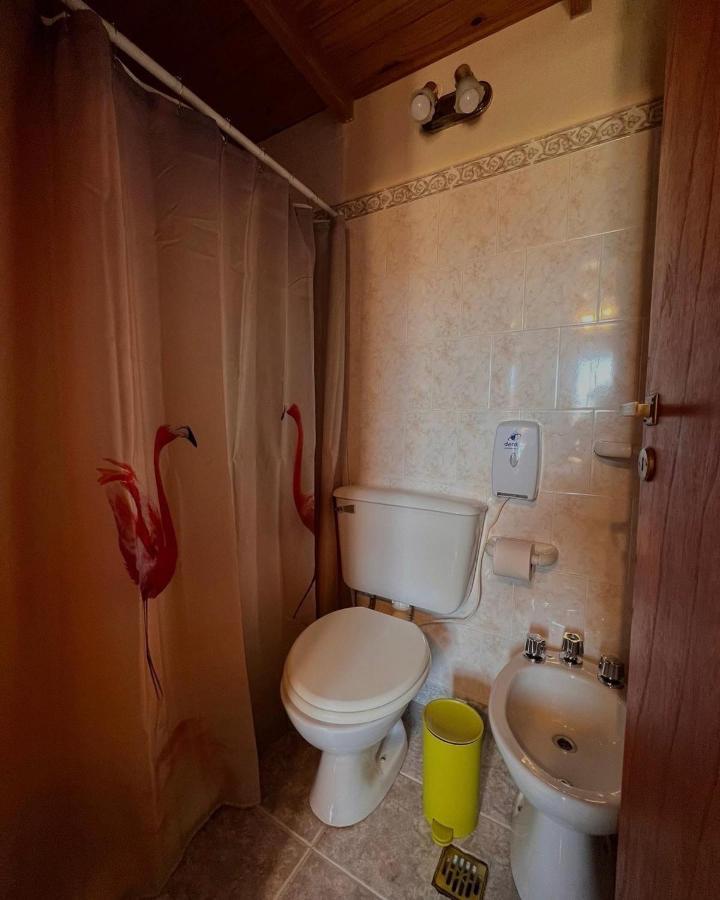 Hosteria Isabel Departamentos Y Habitaciones Con Bano Privado Las Grutas Exterior foto