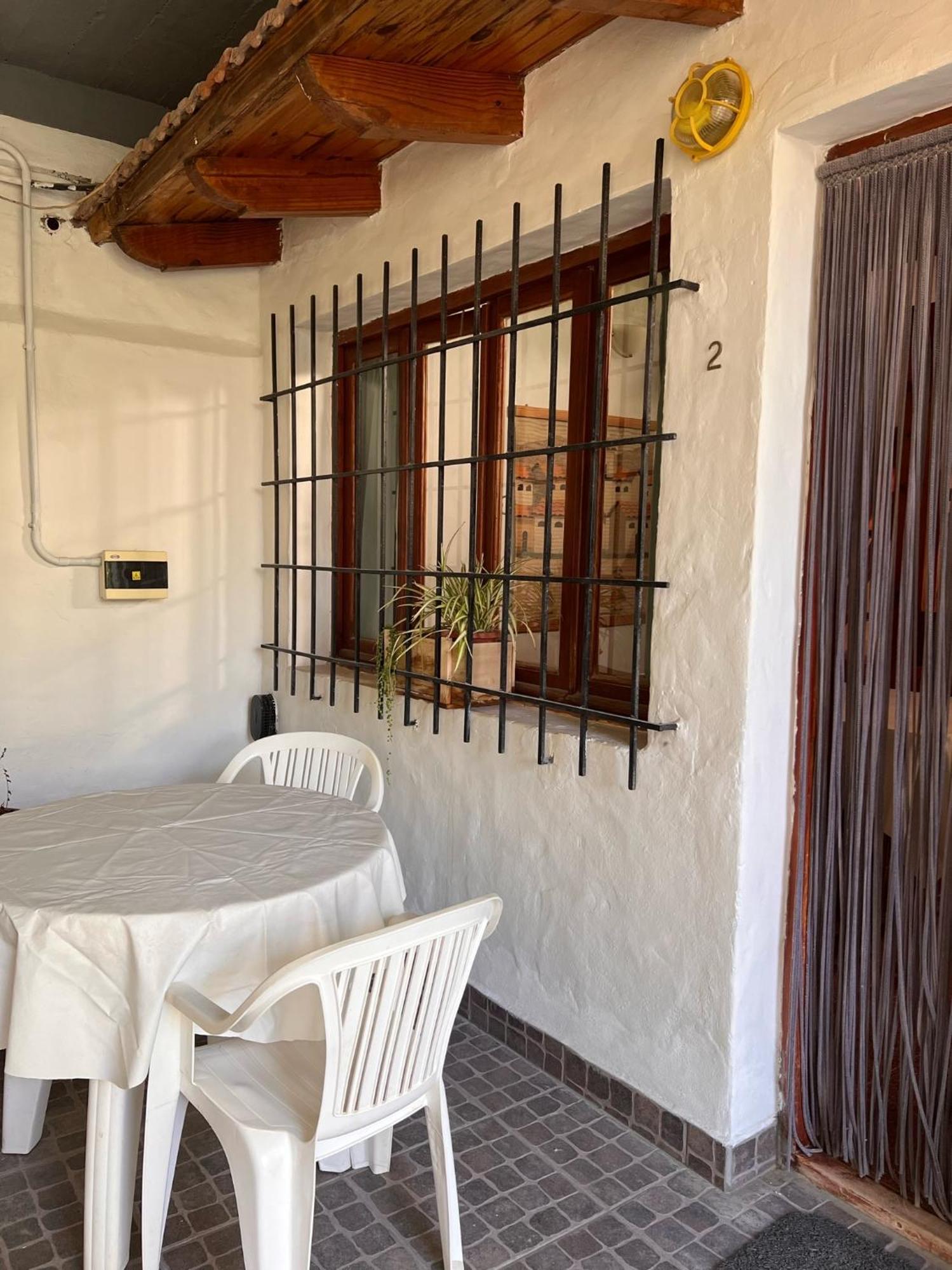 Hosteria Isabel Departamentos Y Habitaciones Con Bano Privado Las Grutas Quarto foto