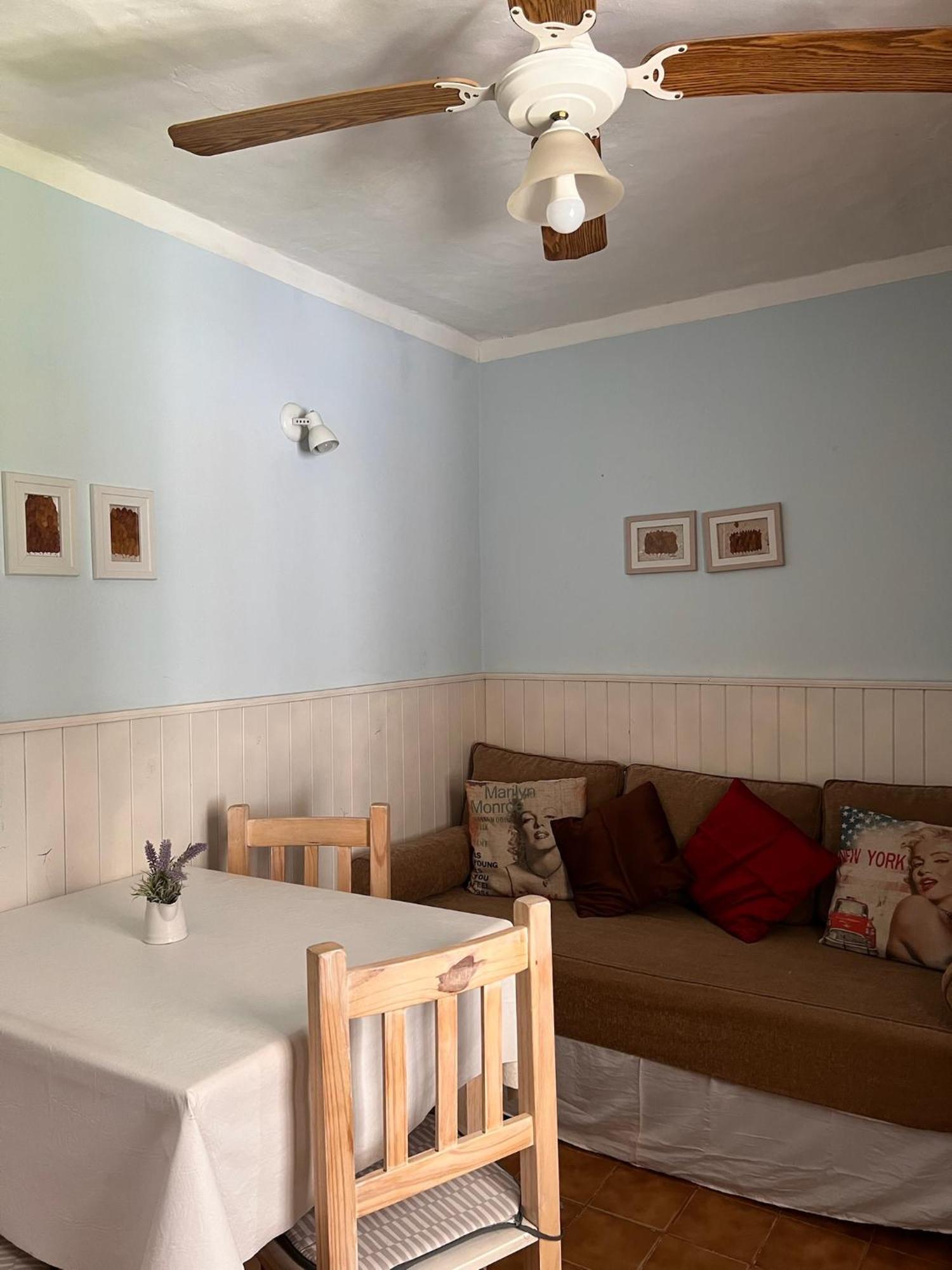 Hosteria Isabel Departamentos Y Habitaciones Con Bano Privado Las Grutas Quarto foto