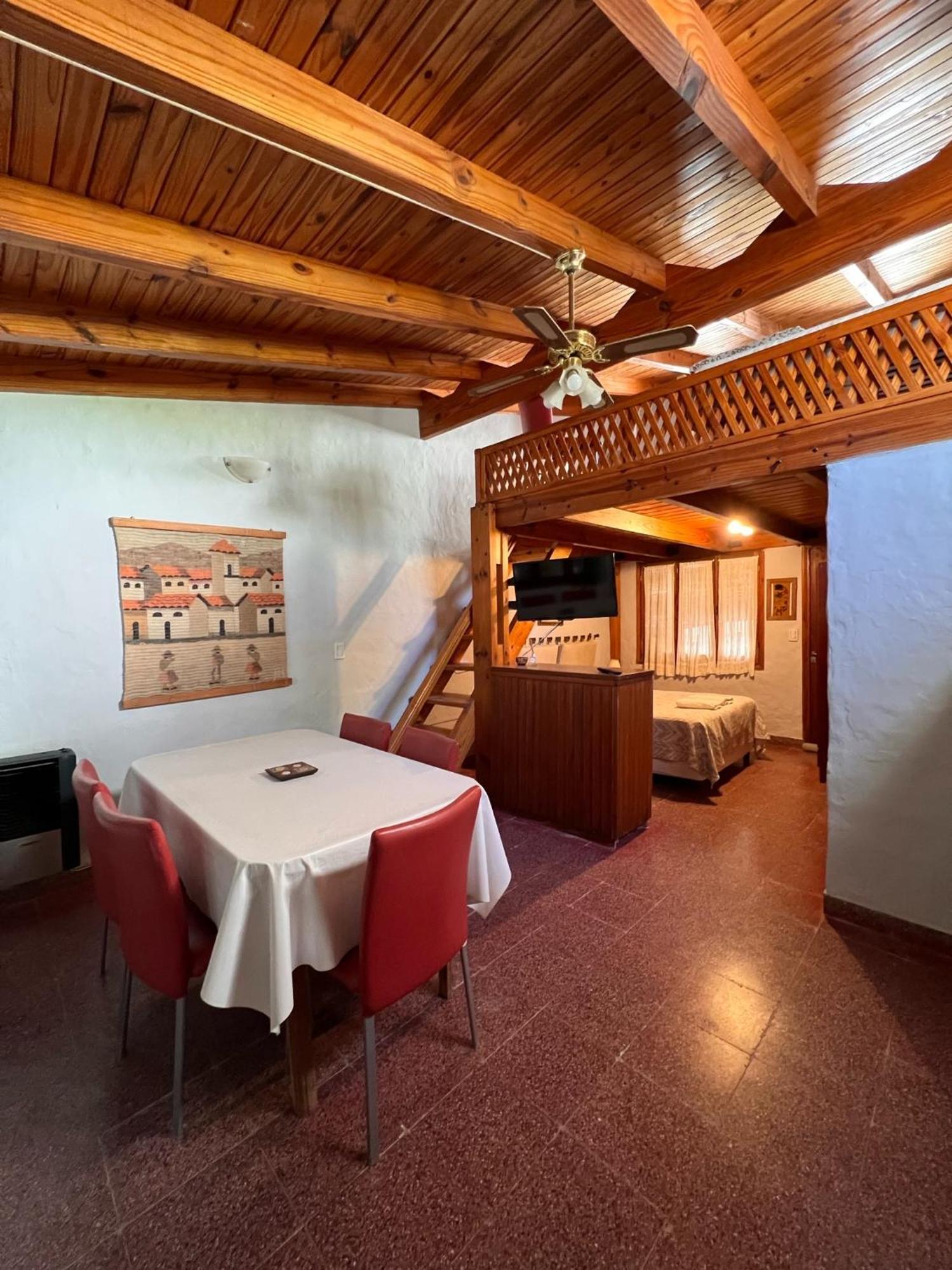 Hosteria Isabel Departamentos Y Habitaciones Con Bano Privado Las Grutas Quarto foto