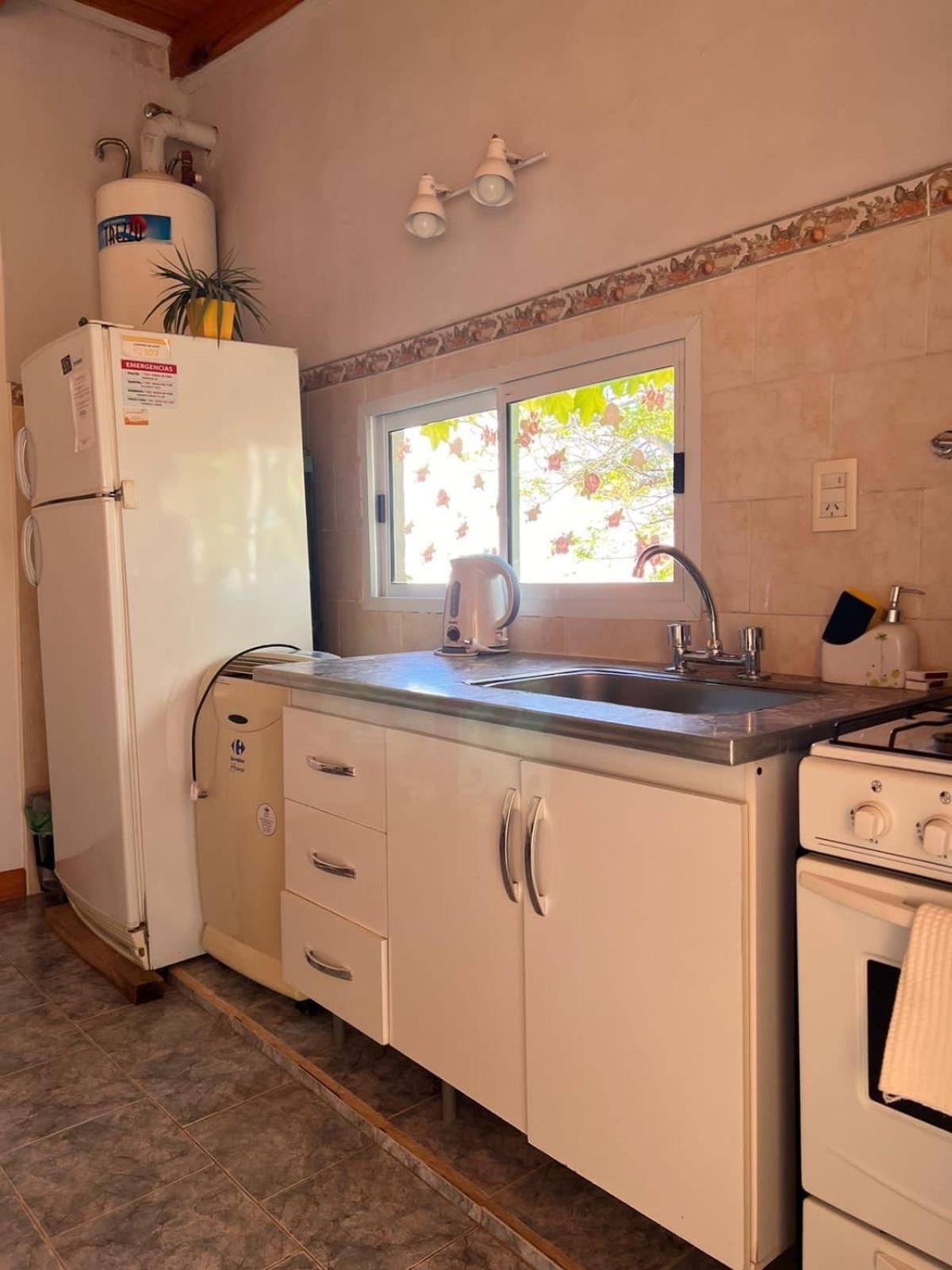 Hosteria Isabel Departamentos Y Habitaciones Con Bano Privado Las Grutas Quarto foto
