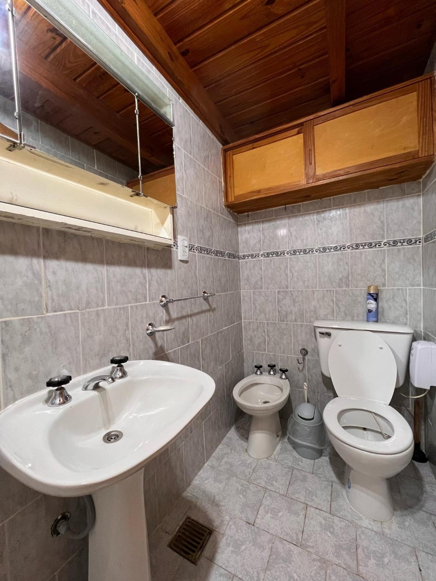 Hosteria Isabel Departamentos Y Habitaciones Con Bano Privado Las Grutas Quarto foto